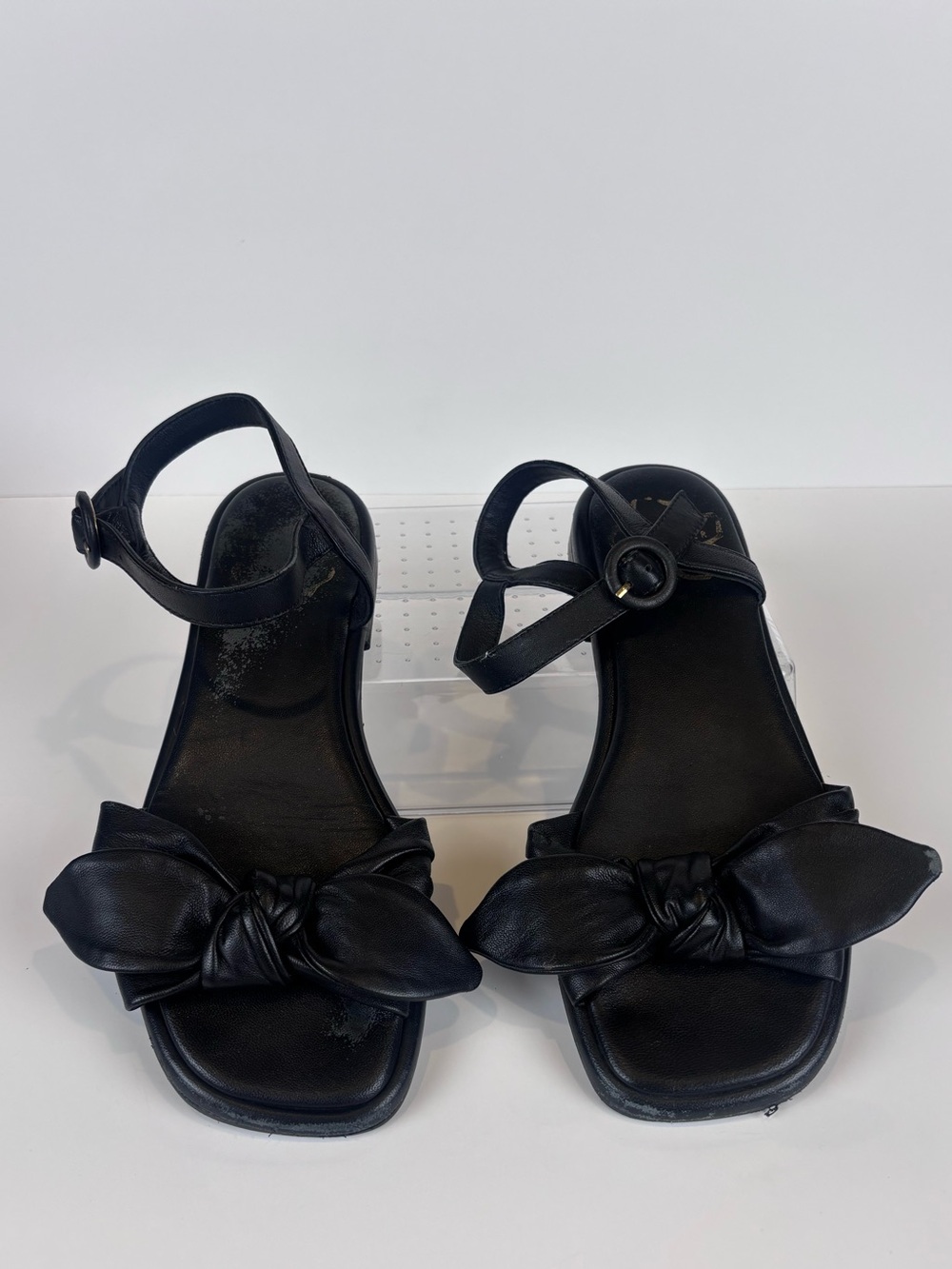 Ted Baker London Halah Black Leather Bow Flat Sandals Sz 6